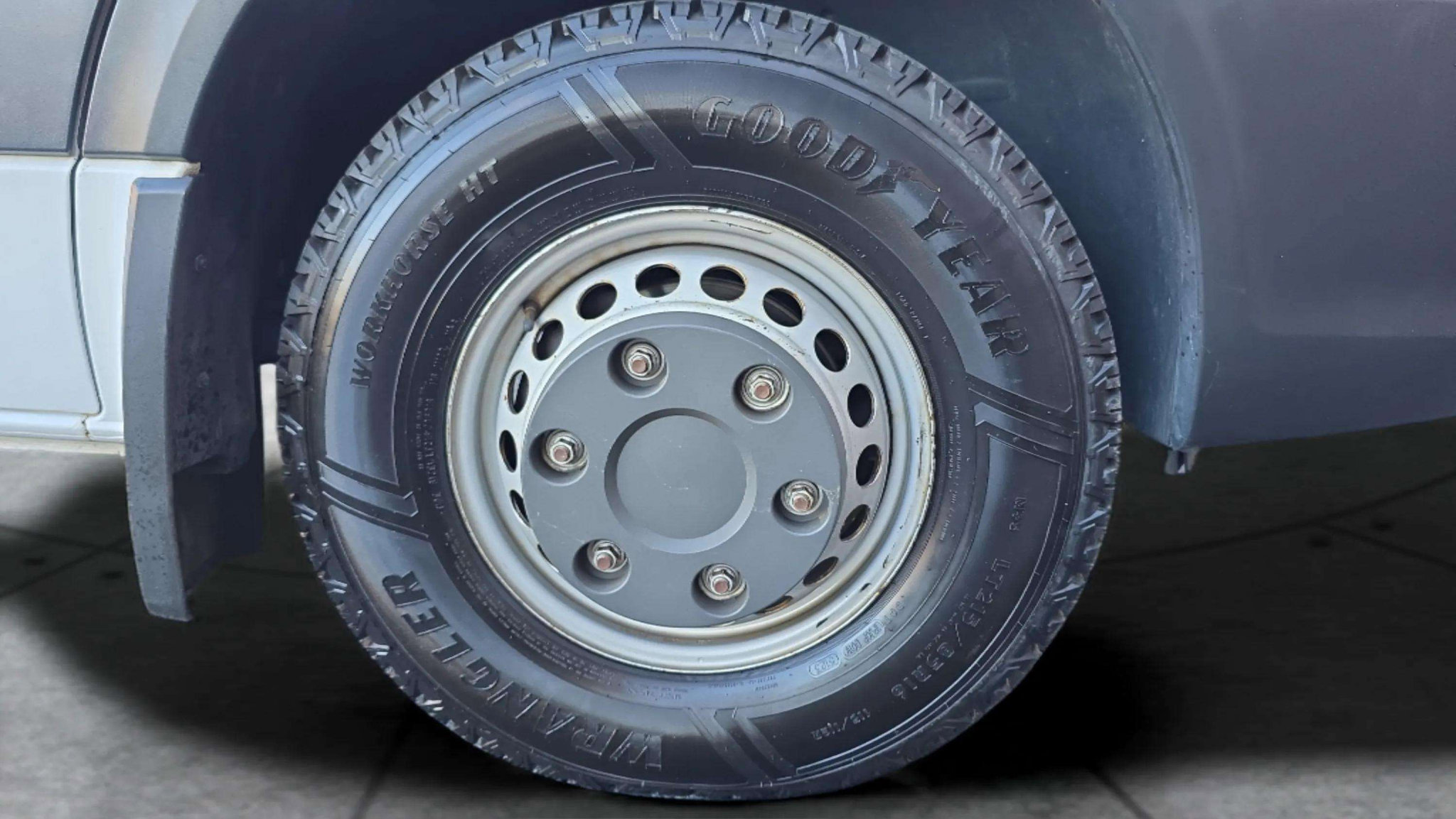 Used 2014 Freightliner Sprinter 3500 image 46