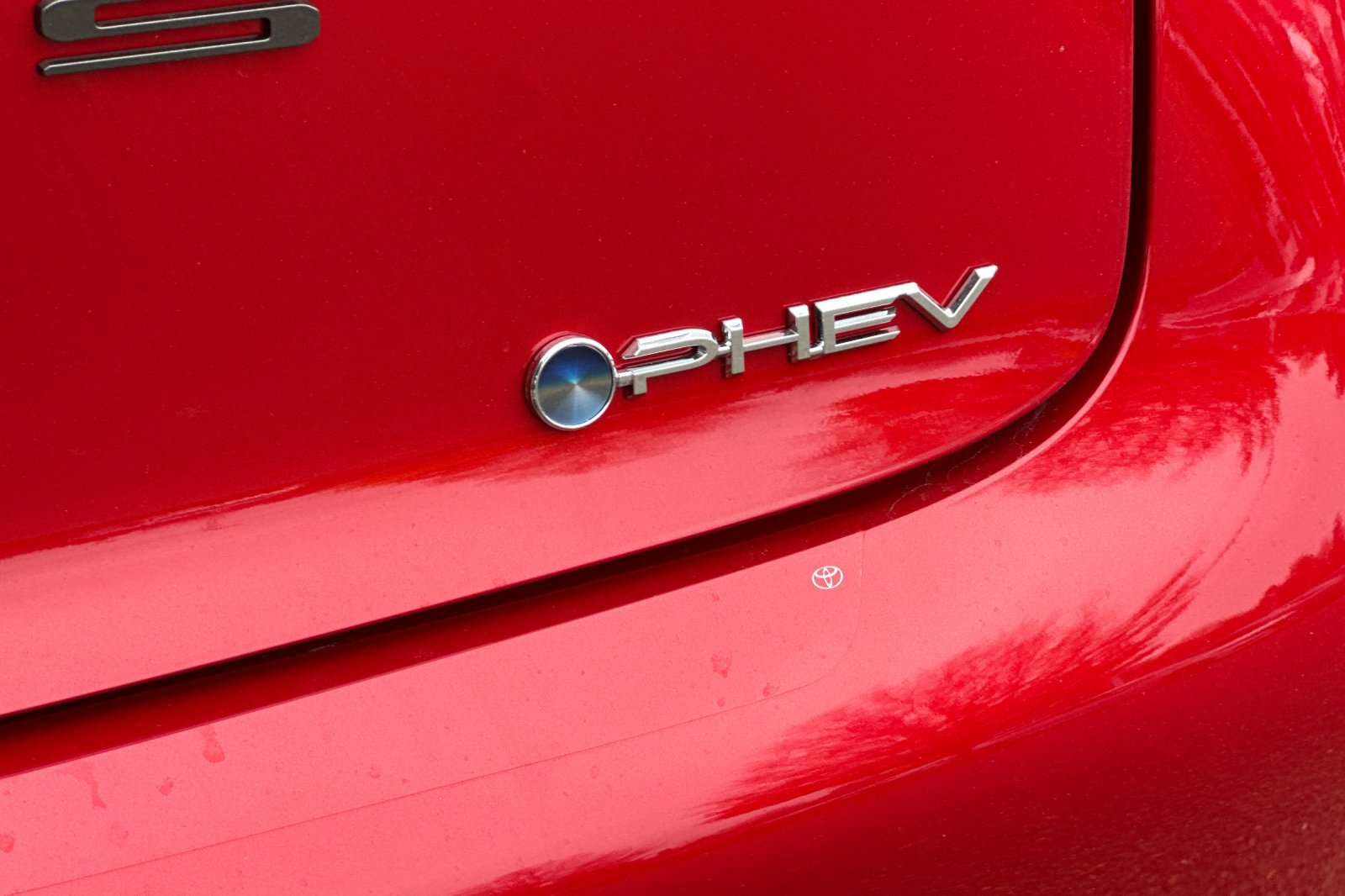 New 2026 Toyota Prius Plug-In Hybrid image 7