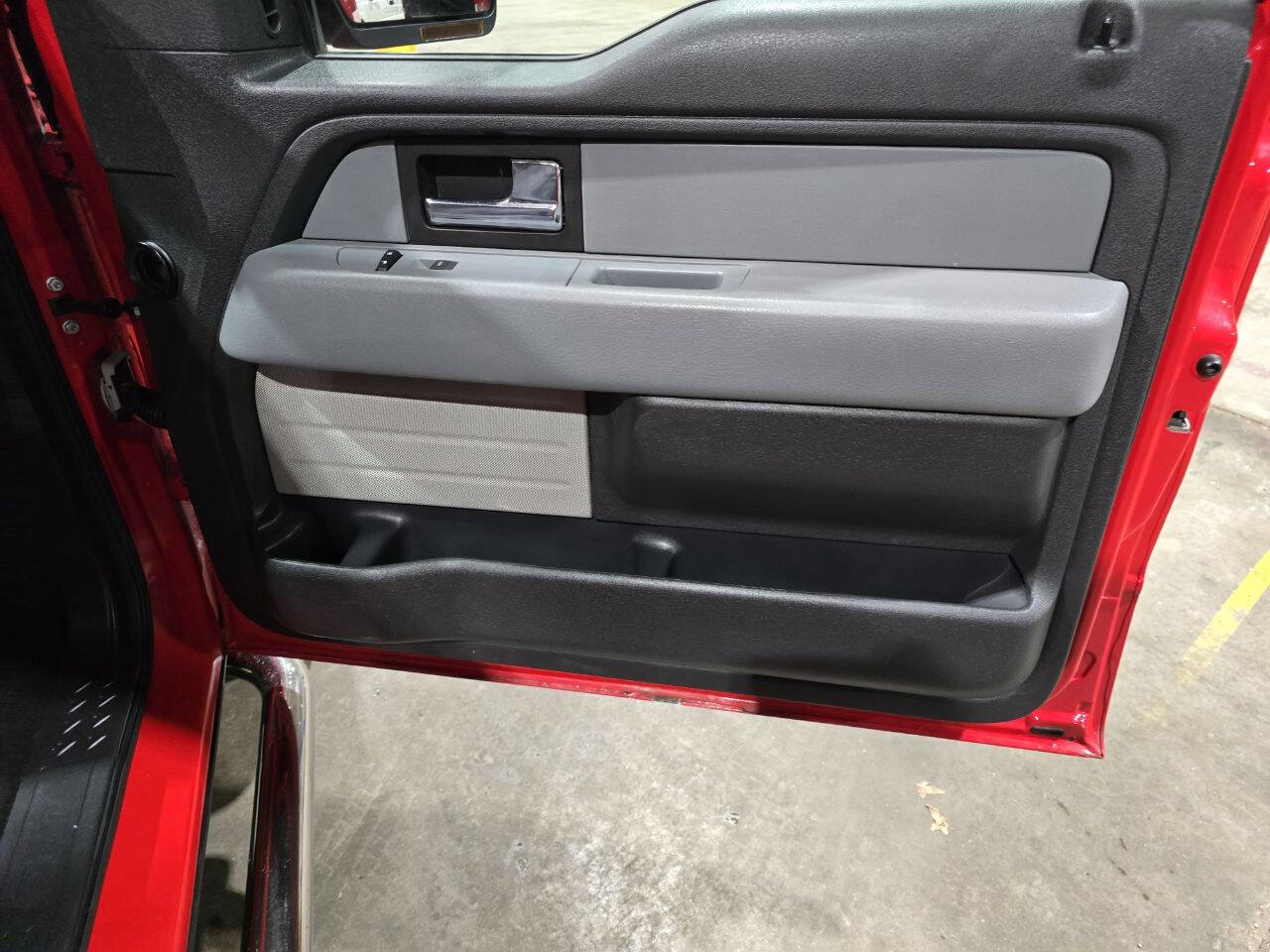 Used 2013 Ford F150 XLT w/ Mid Equipment Group image 29