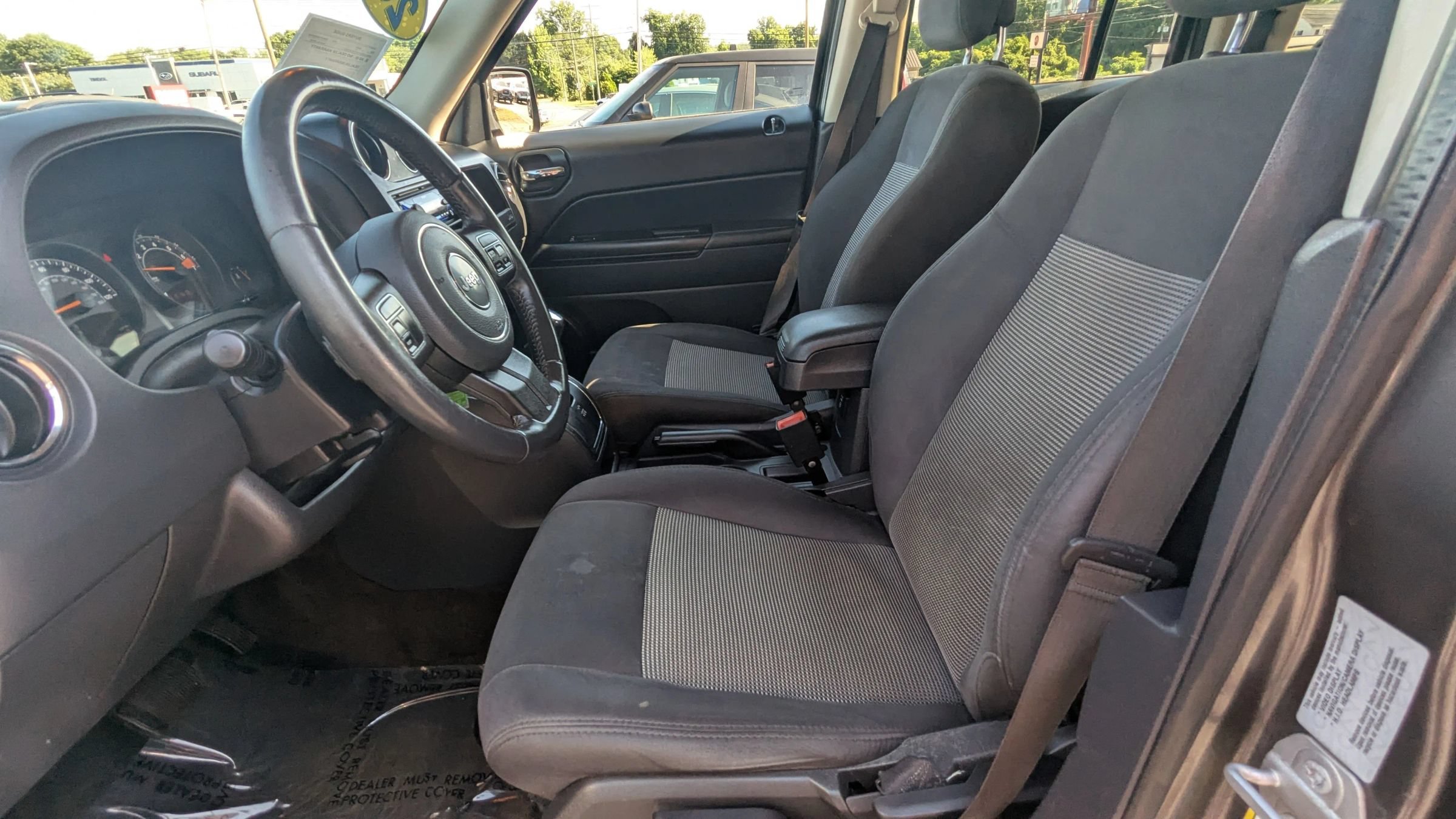 Used 2016 Jeep Patriot Latitude FWD image 18