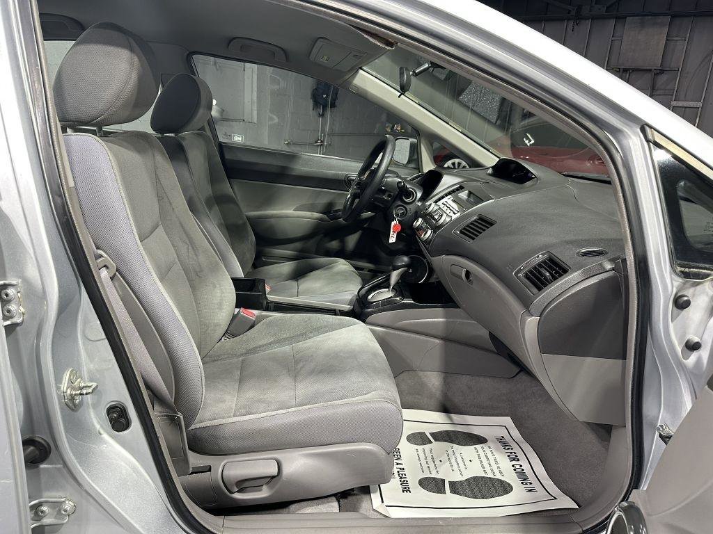 Used 2009 Honda Civic DX-VP image 32