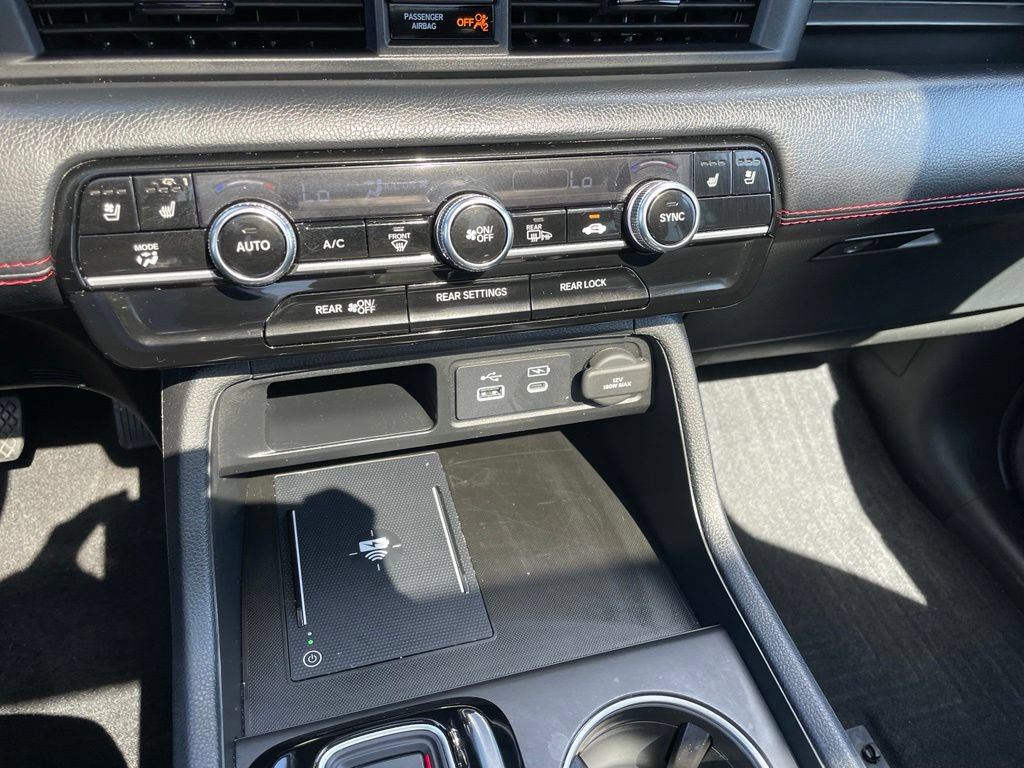 Certified 2025 Honda Pilot Black Edition image 19