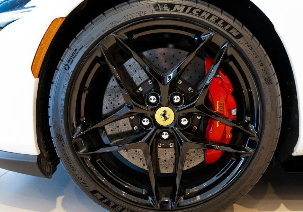 Used 2023 Ferrari Roma image 7