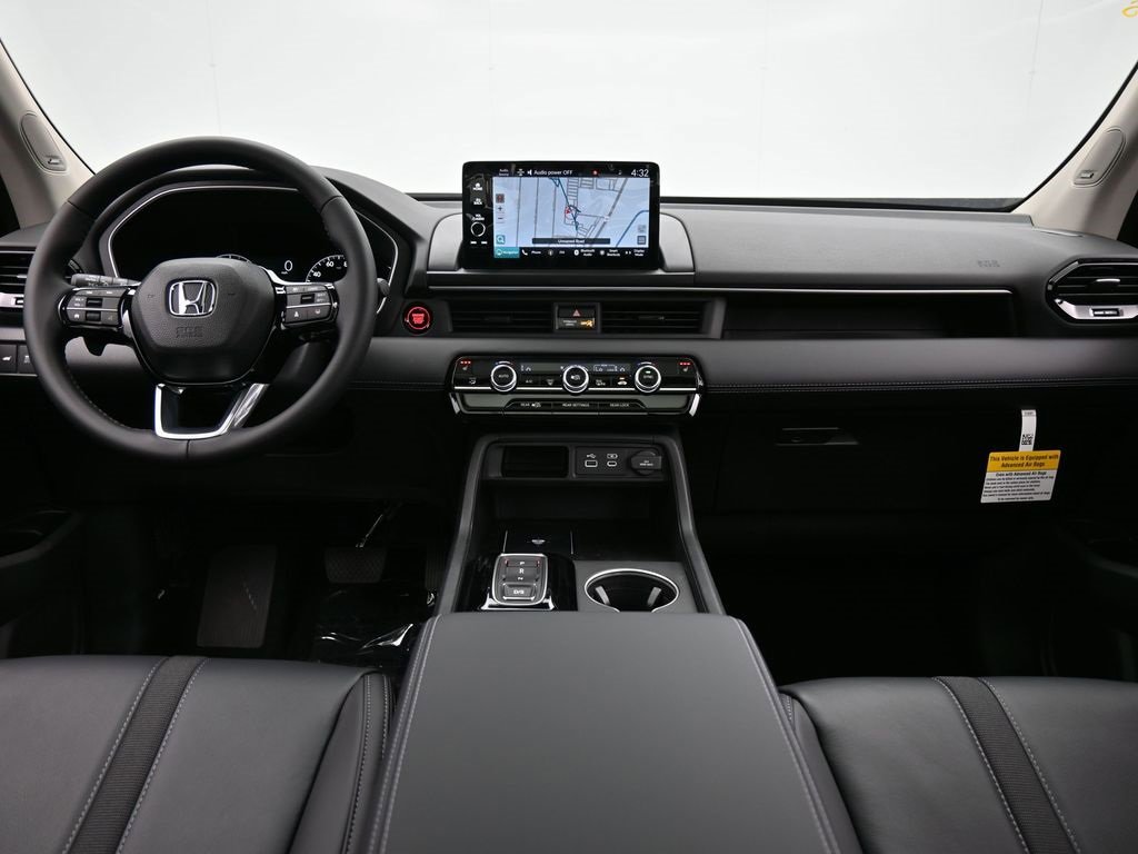 New 2025 Honda Pilot Touring image 44
