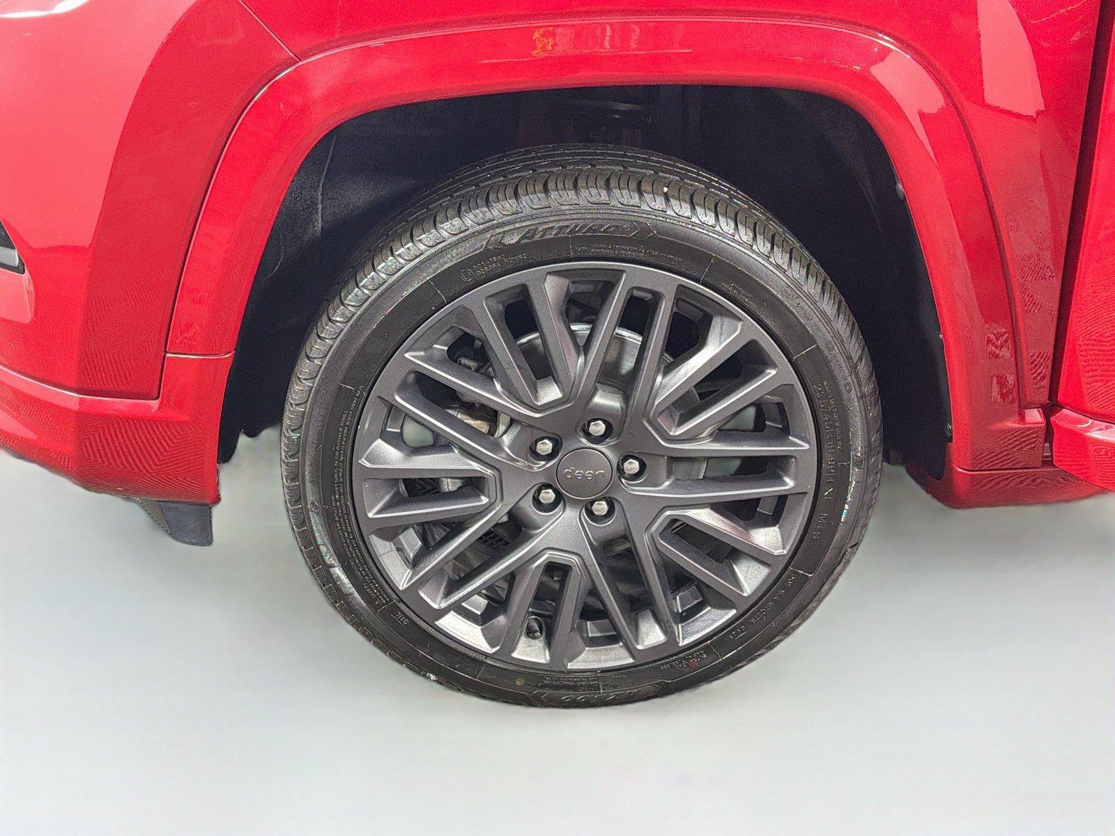 Used 2022 Jeep Compass Limited w/ (RED) Package AWD/4WD image 33