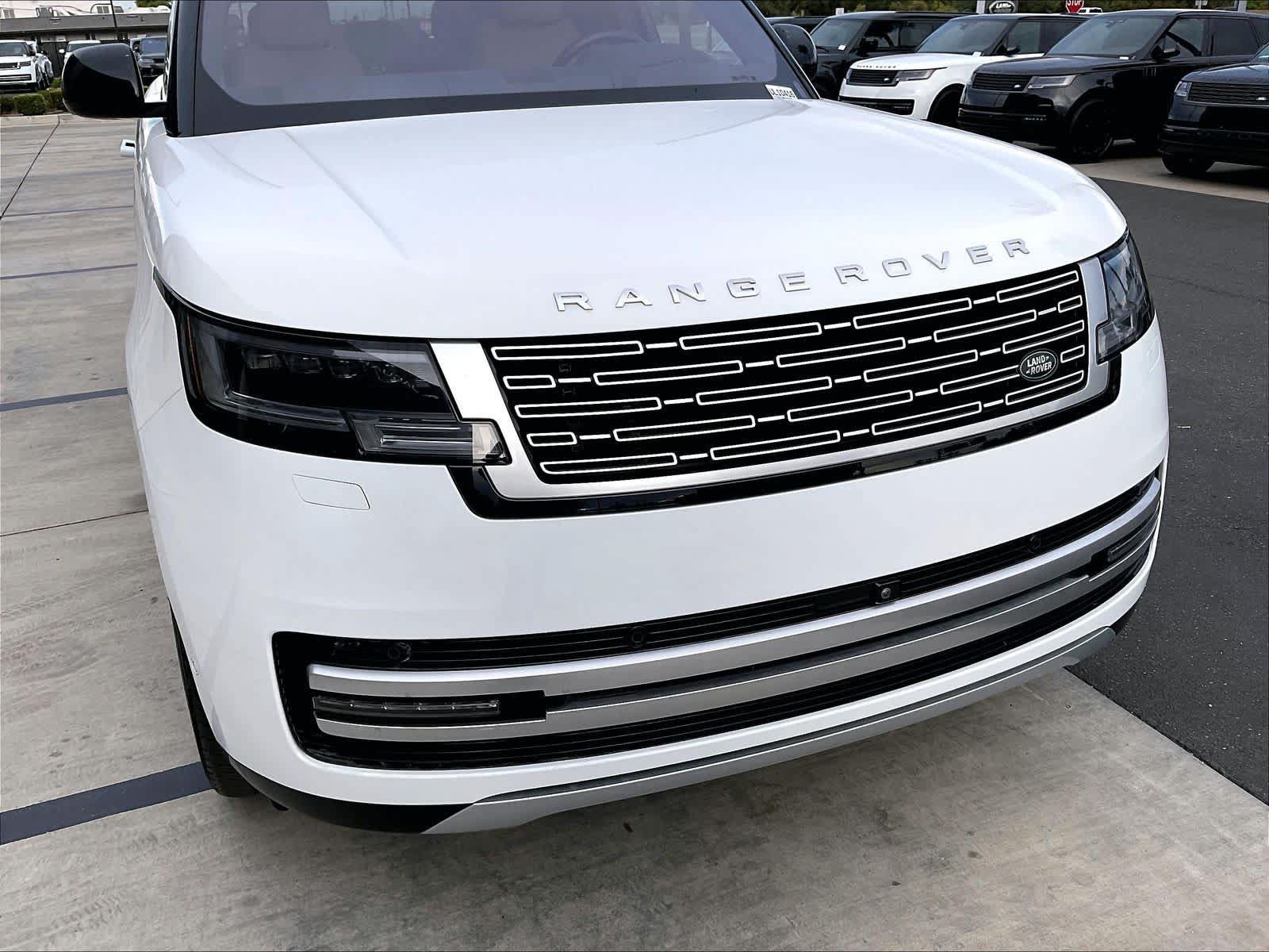 Used 2023 Land Rover Range Rover Autobiography AWD/4WD image 32