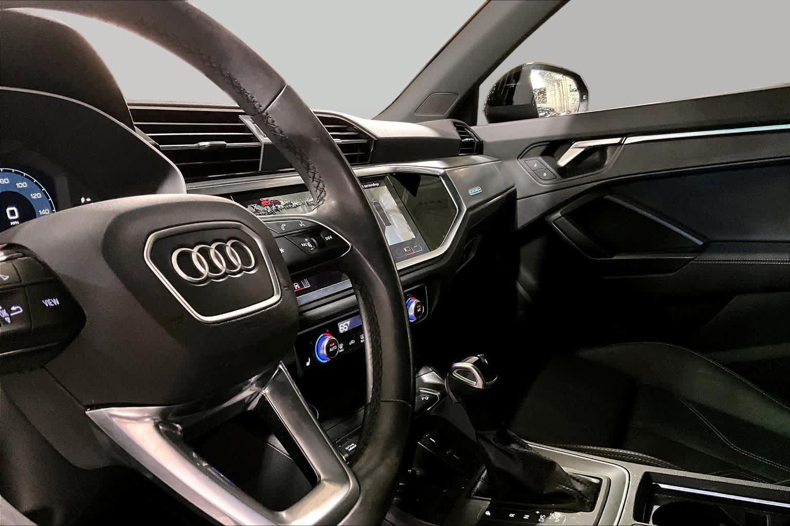 Used 2023 Audi Q3 2.0T Premium Plus w/ Premium Plus Package AWD/4WD image 18