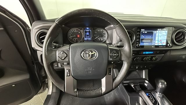 Used 2020 Toyota Tacoma TRD Sport w/ TRD Premium Sport Package AWD/4WD image 14