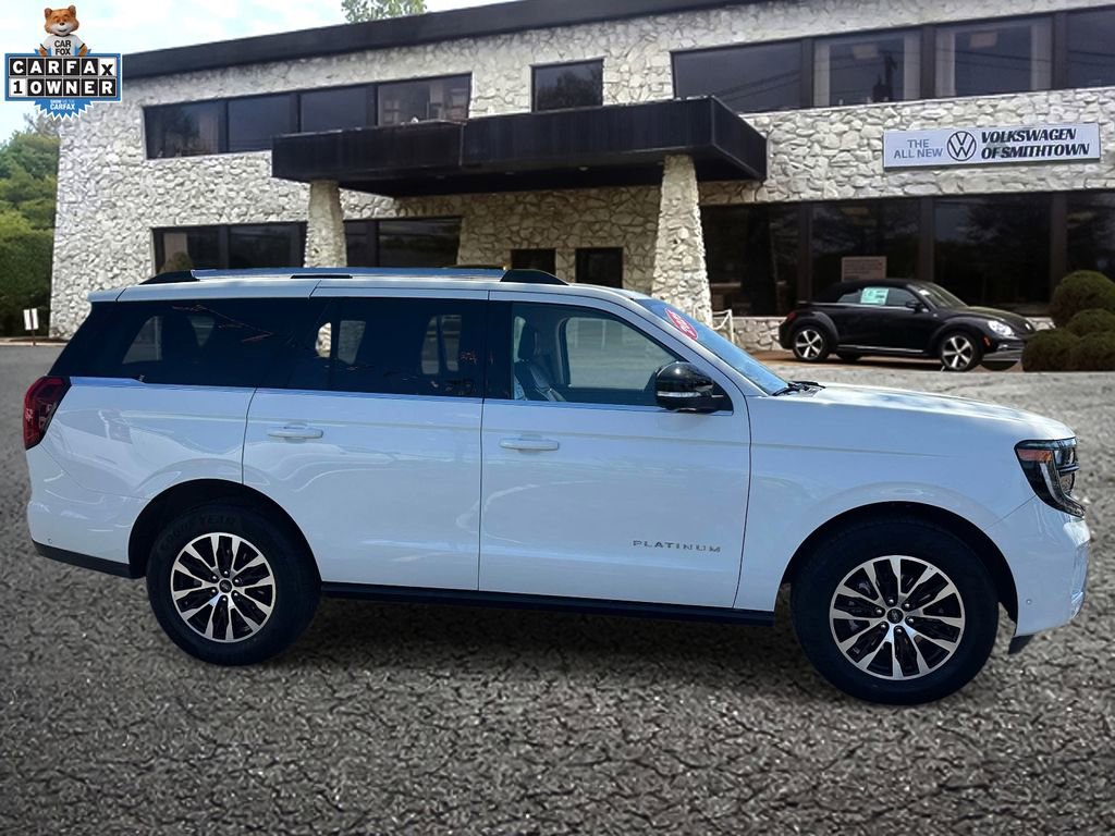 Used 2025 Ford Expedition Platinum AWD/4WD image 4