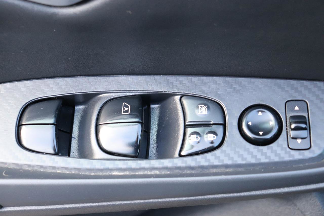 Used 2024 Nissan Sentra SV FWD image 38