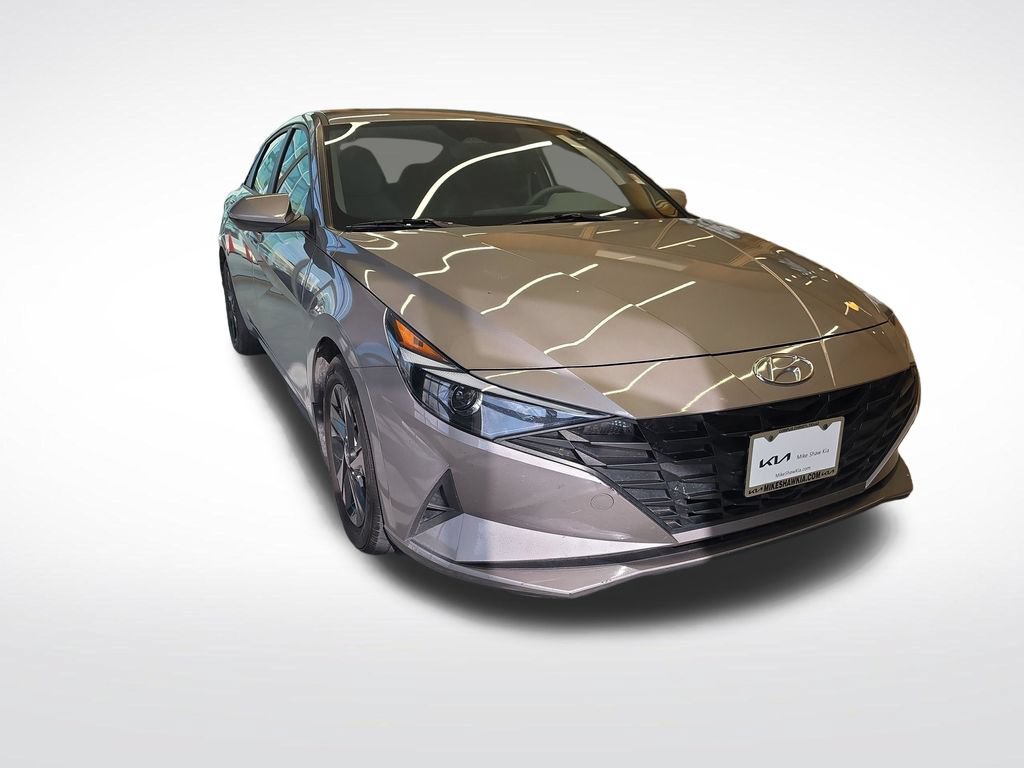 Used 2022 Hyundai Elantra SEL FWD image 9