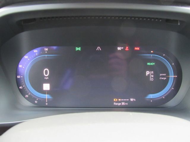 Used 2022 Volvo XC40 P8 Recharge Plus image 38
