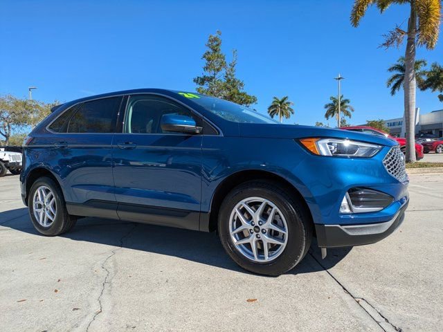 Certified 2024 Ford Edge SEL w/ Convenience Package image 2
