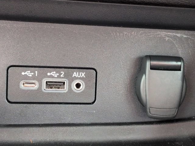 Used 2023 Nissan Sentra SR w/ Trunk Package FWD image 20