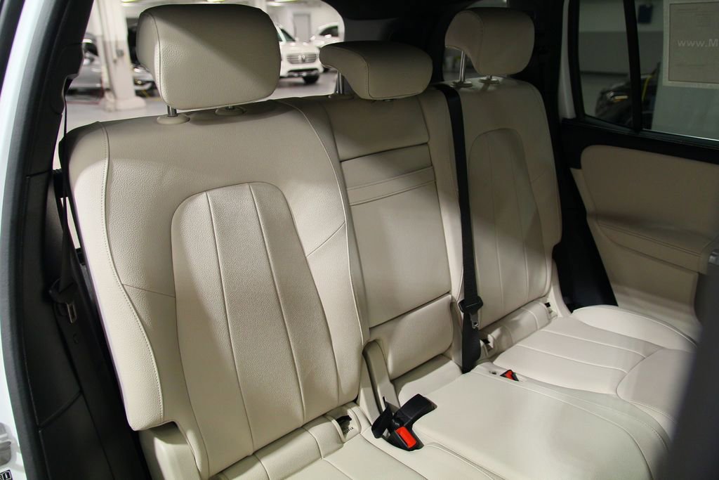 Certified 2025 Mercedes-Benz GLB 250 4MATIC image 26