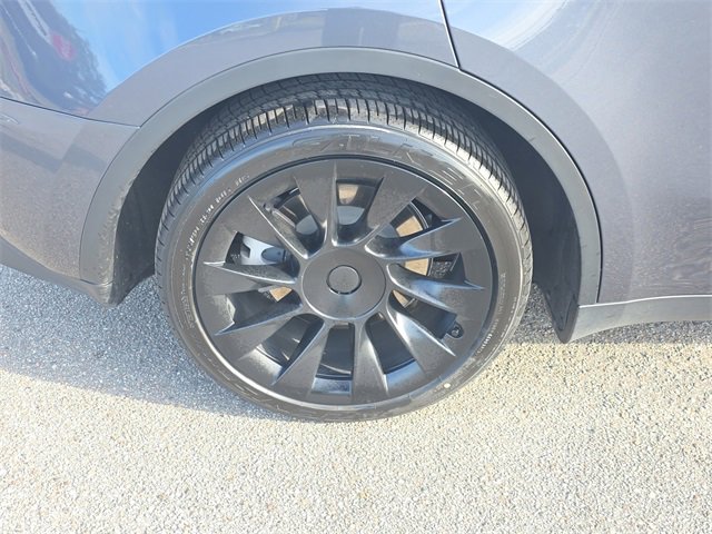 Used 2023 Tesla Model Y Long Range image 5