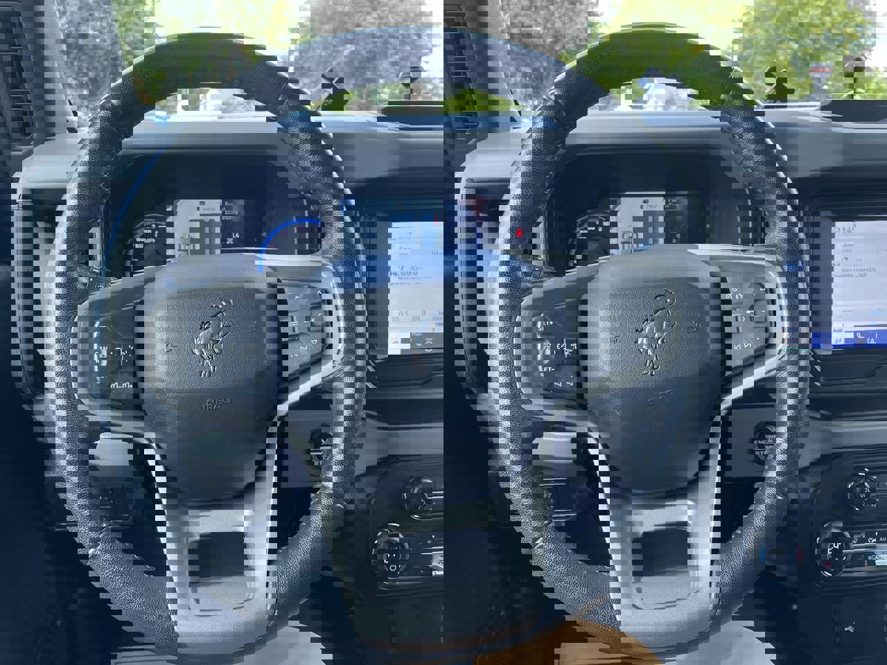 Used 2021 Ford Bronco Black Diamond image 18