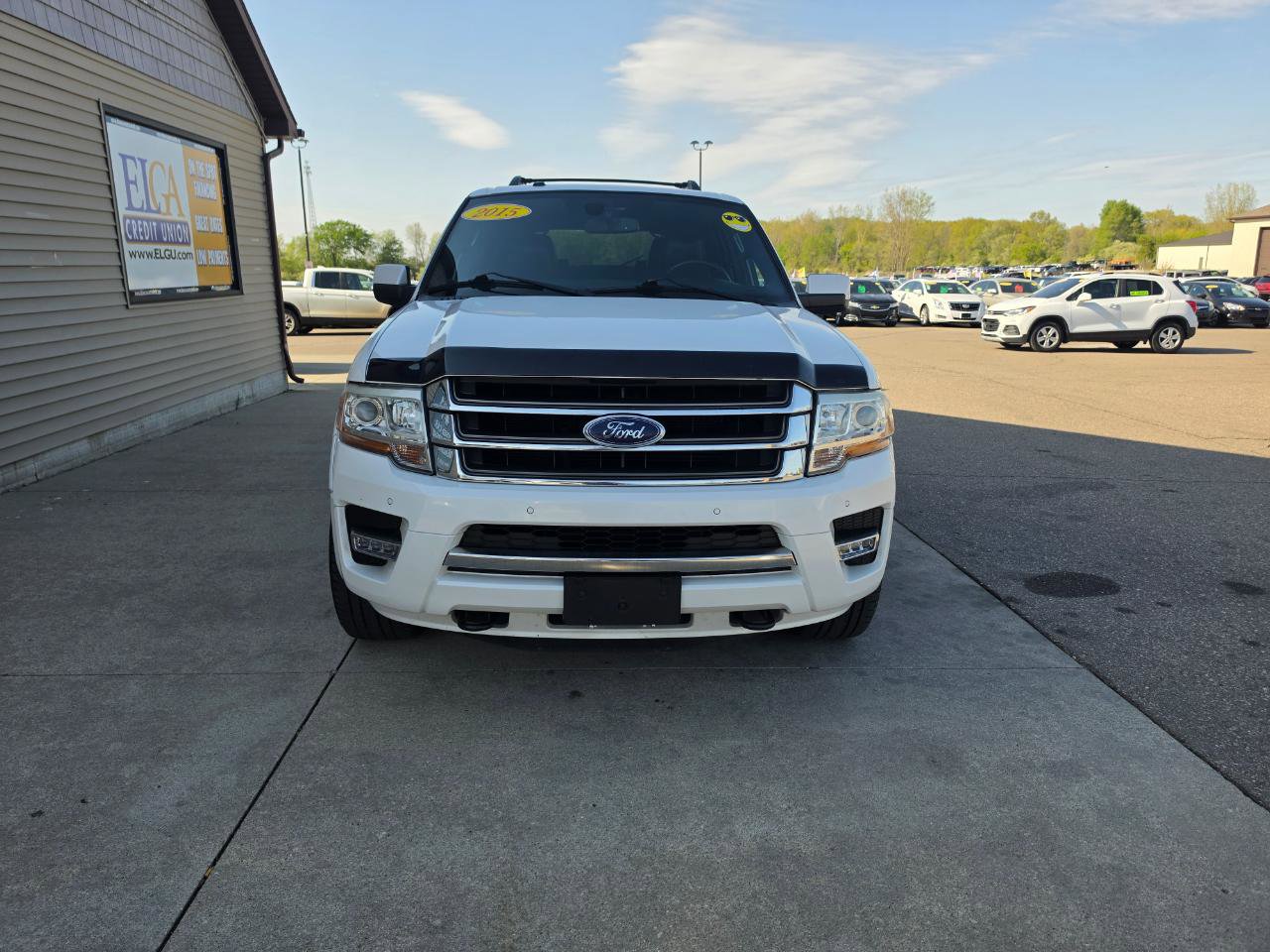 Used 2015 Ford Expedition Limited w/ Equipment Group 301A AWD/4WD image 3