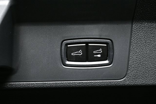 New 2025 Porsche Panamera 4 image 31