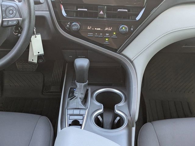 Used 2022 Toyota Camry LE AWD/4WD image 17
