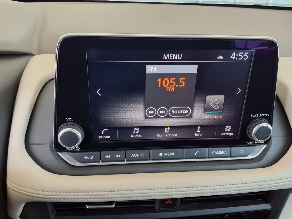 Used 2025 Nissan Rogue SV FWD image 27