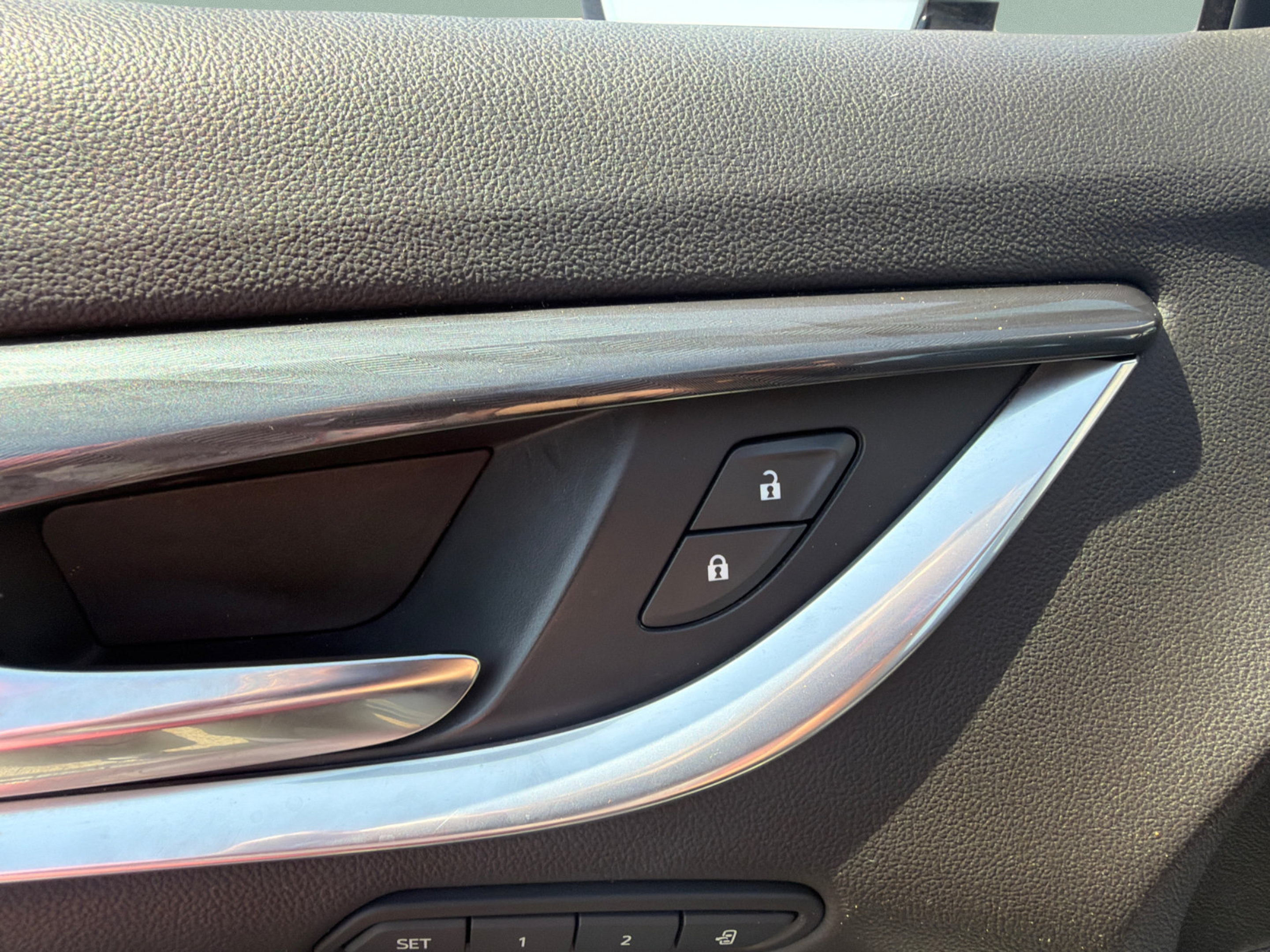 Used 2022 Buick Enclave Premium AWD/4WD image 21