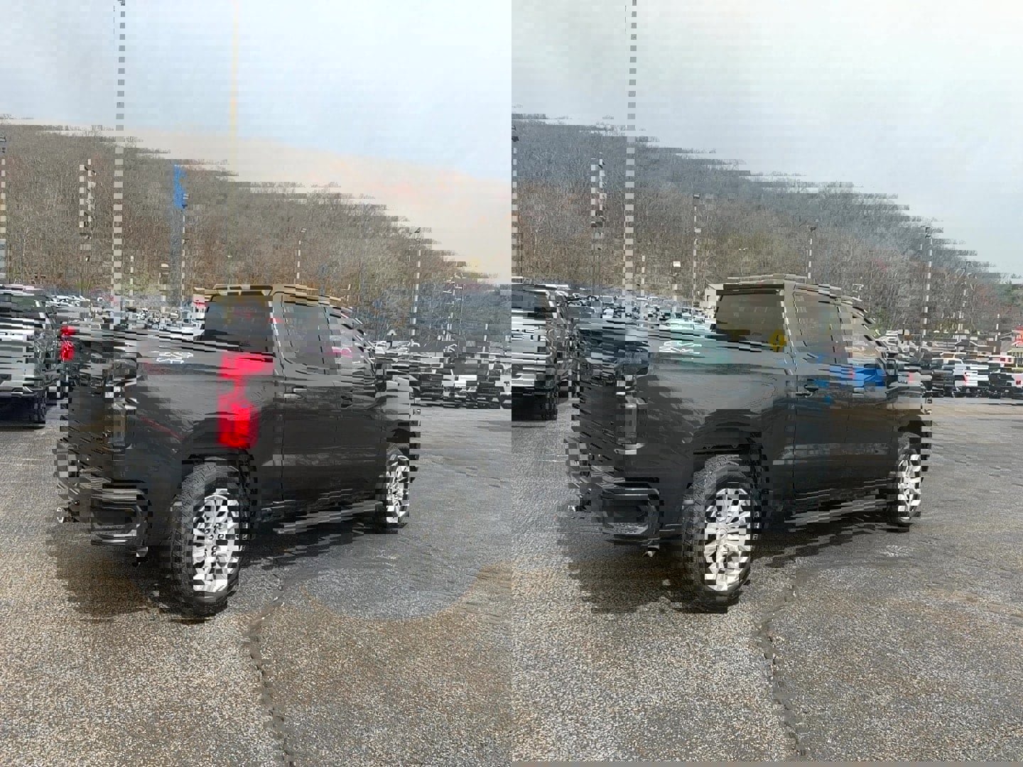 Used 2021 Chevrolet Silverado 1500 Custom w/ LPO, Dark Essentials Package image 5