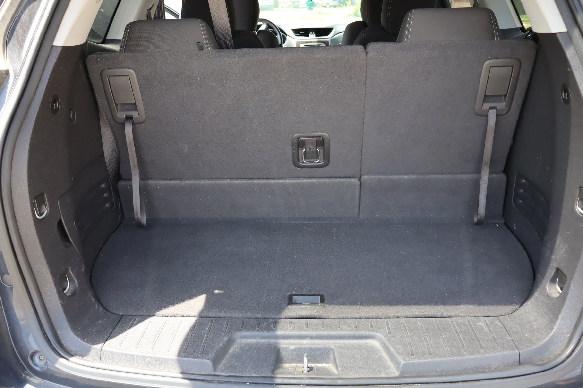 Used 2016 Chevrolet Traverse LT w/ Style and Technology Package image 6