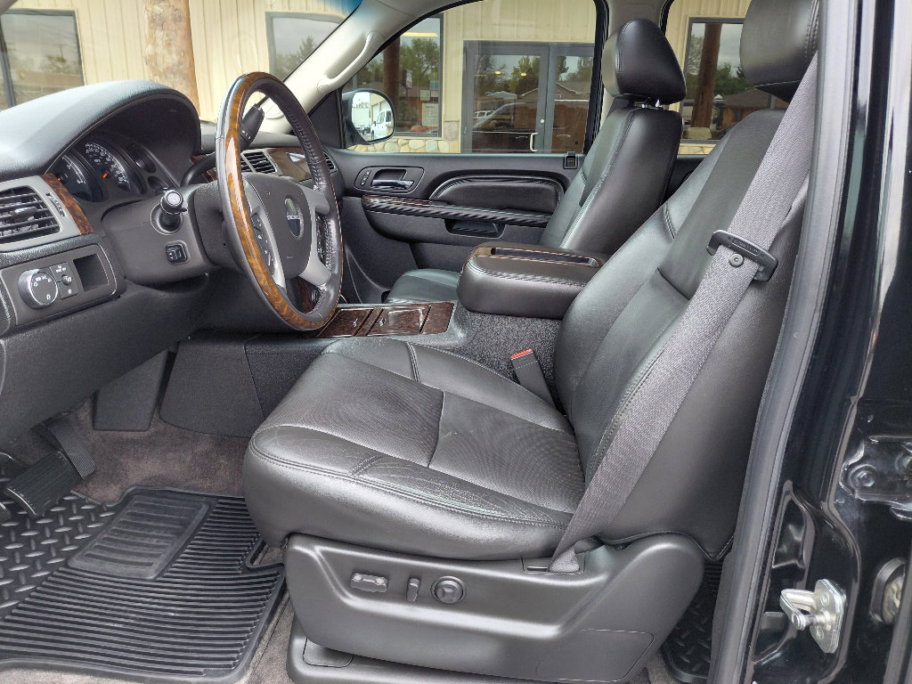 Used 2011 GMC Yukon XL Denali AWD/4WD image 23