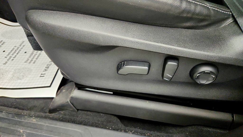 Used 2023 Subaru Ascent Touring AWD/4WD image 11