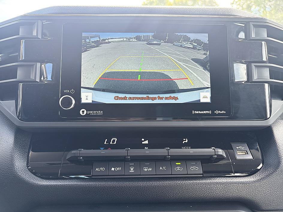 Used 2022 Toyota Tundra SR AWD/4WD image 15