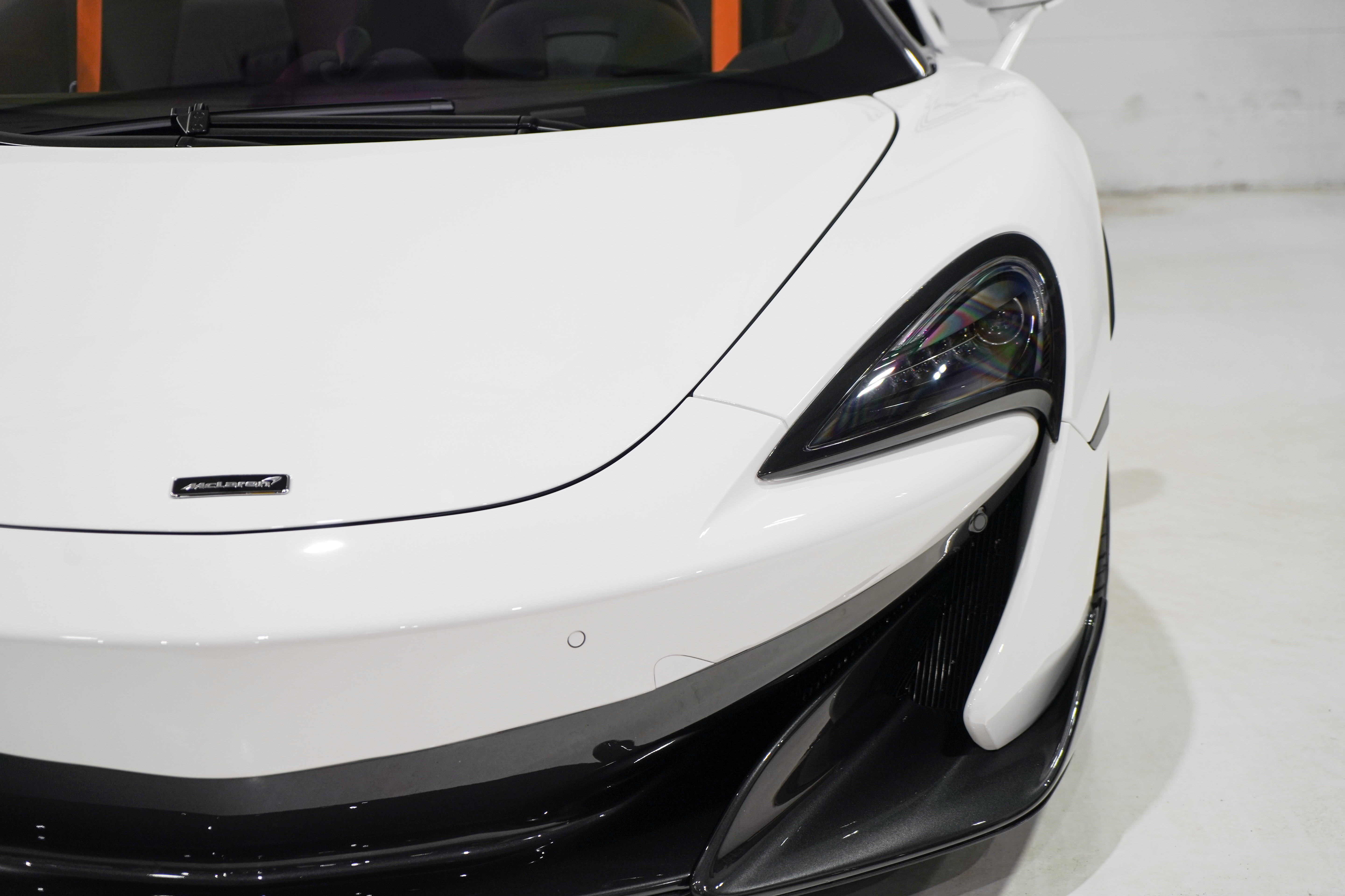Used 2020 McLaren 600LT Spider RWD image 30