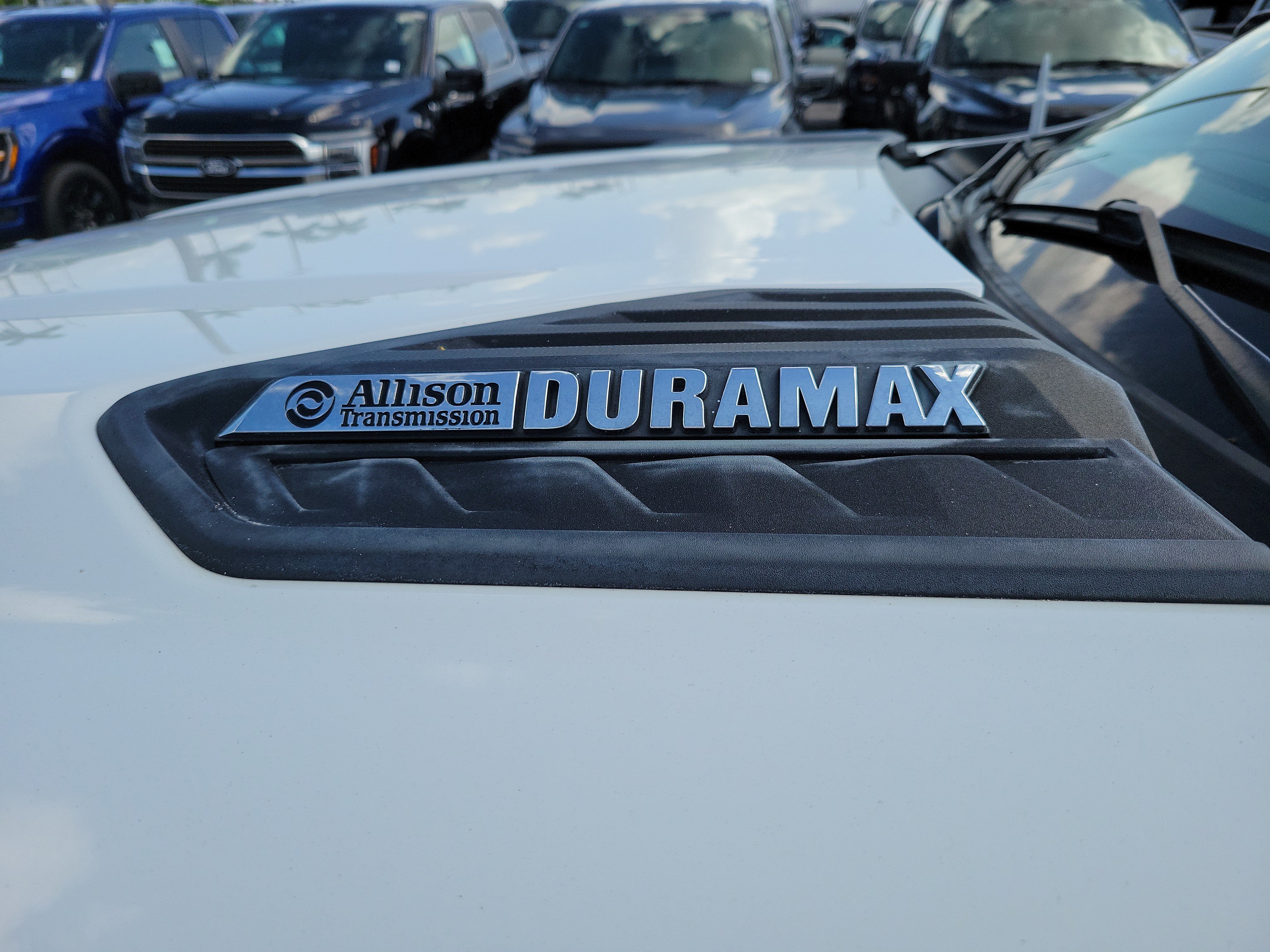 Used 2022 Chevrolet Silverado 2500 LTZ w/ LTZ Plus Package AWD/4WD image 30