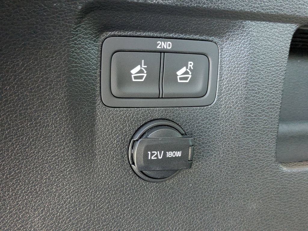 Used 2025 Kia Telluride S FWD image 15