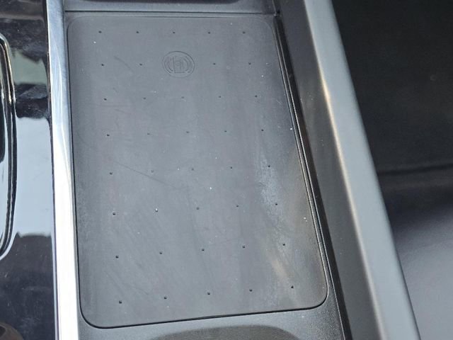 Used 2022 Volvo S60 B5 Momentum w/ Premium Package image 10