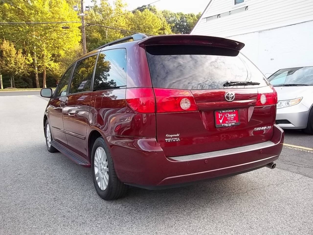 Used 2008 Toyota Sienna FWD image 3