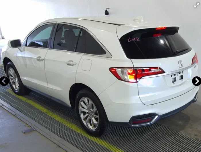 Used 2017 Acura RDX w/ Technology Package FWD image 3