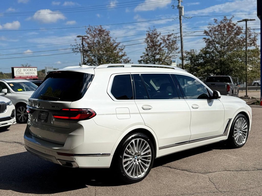 Used 2023 BMW X7 xDrive40i image 6
