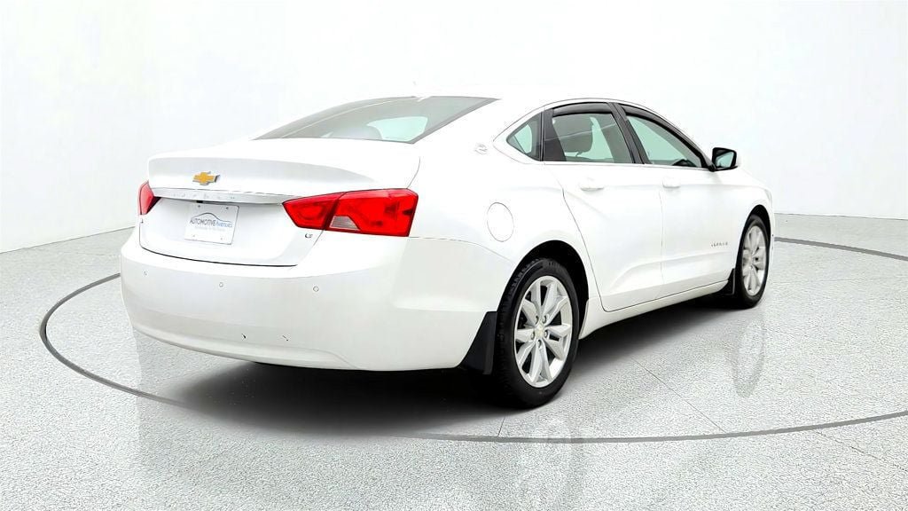 Used 2017 Chevrolet Impala LT w/ Convenience Package FWD image 5