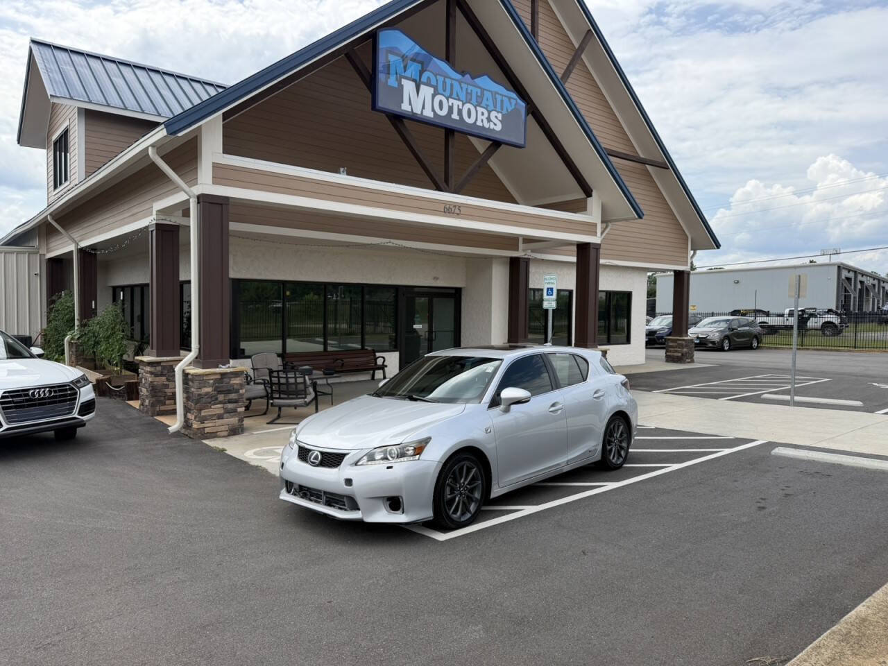 Used 2013 Lexus CT 200h w/ Premium Pkg