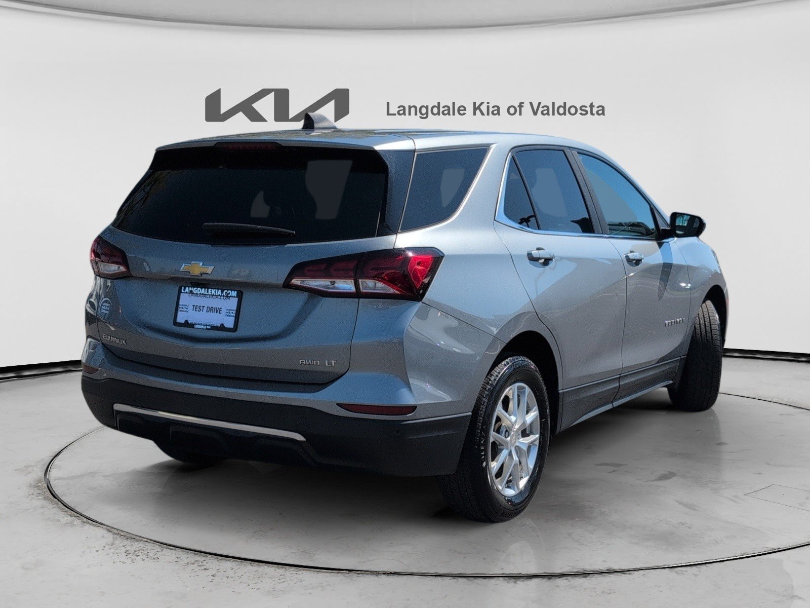 Used 2024 Chevrolet Equinox LT AWD/4WD image 4