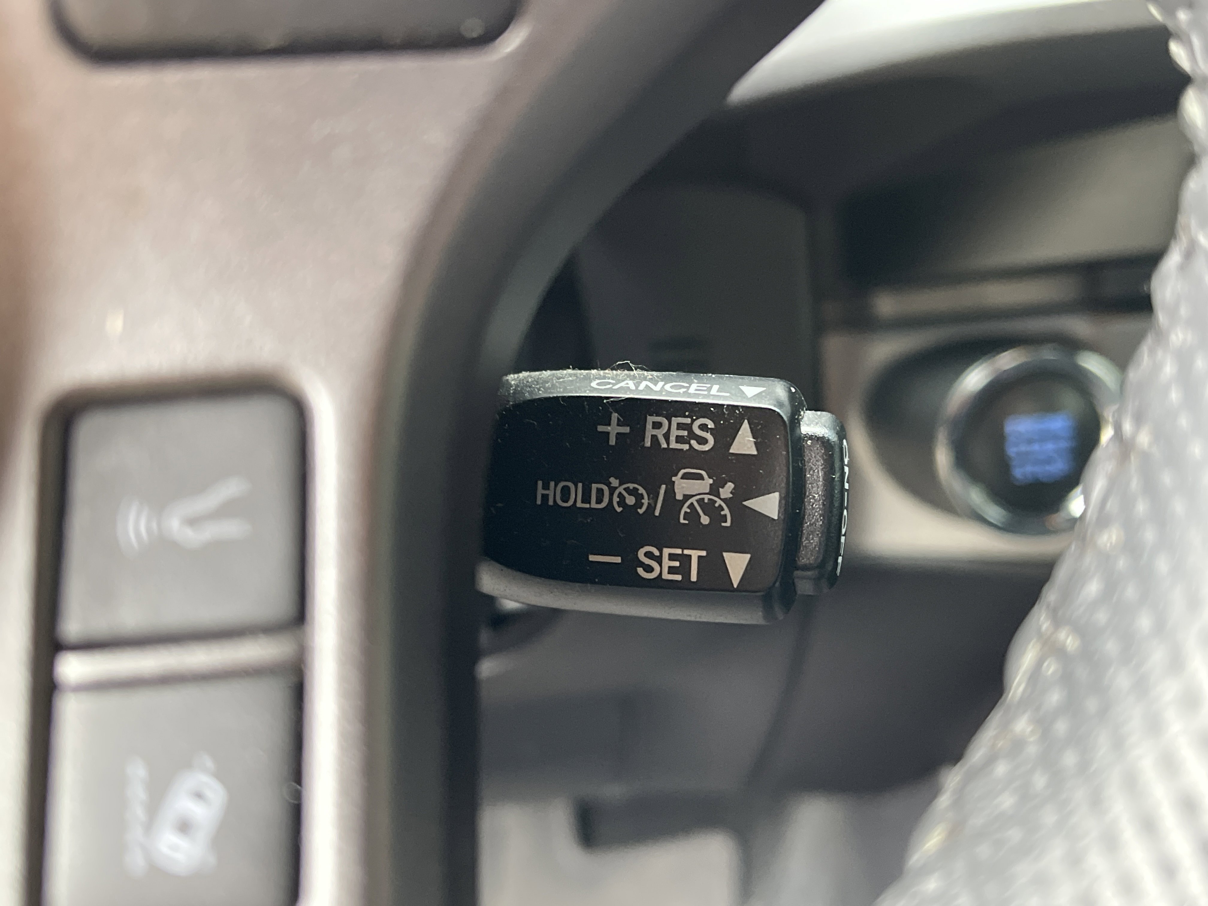 Used 2023 Toyota Tacoma TRD Off-Road image 24