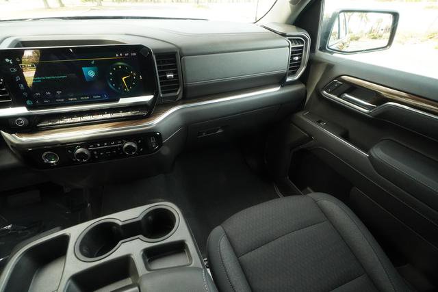 Used 2023 Chevrolet Silverado 1500 LT image 14