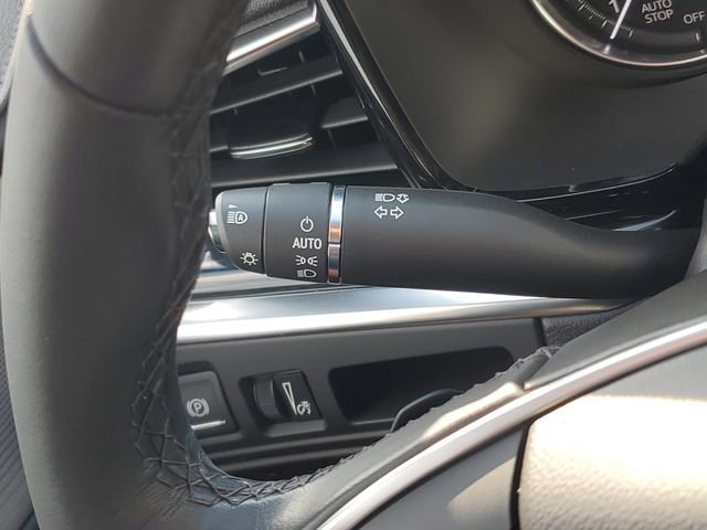 Certified 2025 Cadillac XT5 Premium Luxury w/ LPO, Floor Liner Package AWD/4WD image 19