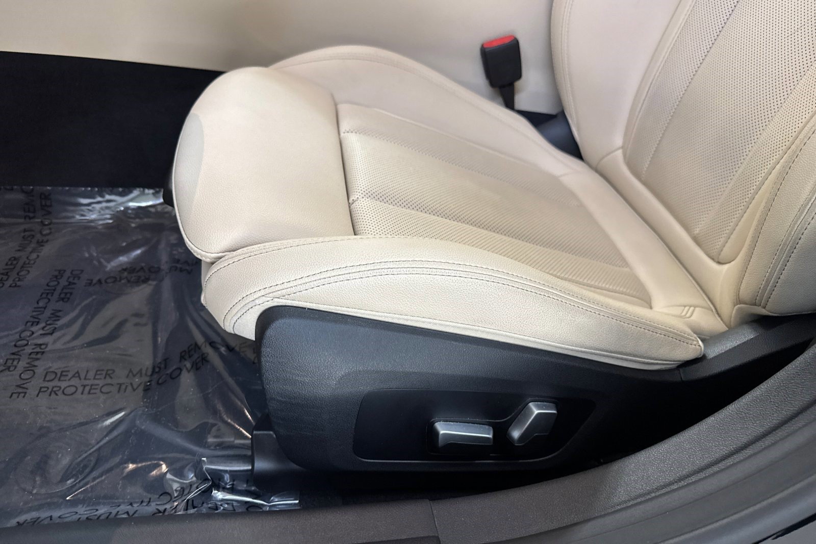 Used 2023 BMW i4 eDrive35 RWD image 15