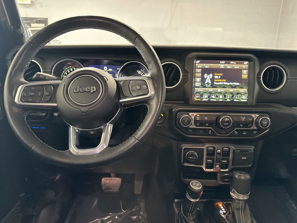 Used 2021 Jeep Wrangler Unlimited Sahara w/ Cold Weather Group AWD/4WD image 8