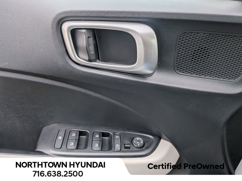 Certified 2022 Hyundai Venue SEL w/ Cargo Package image 30