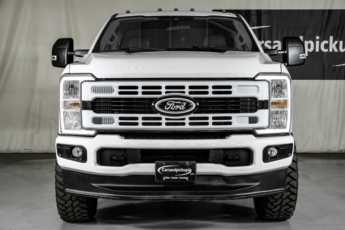 Used 2024 Ford F350 XL AWD/4WD image 3