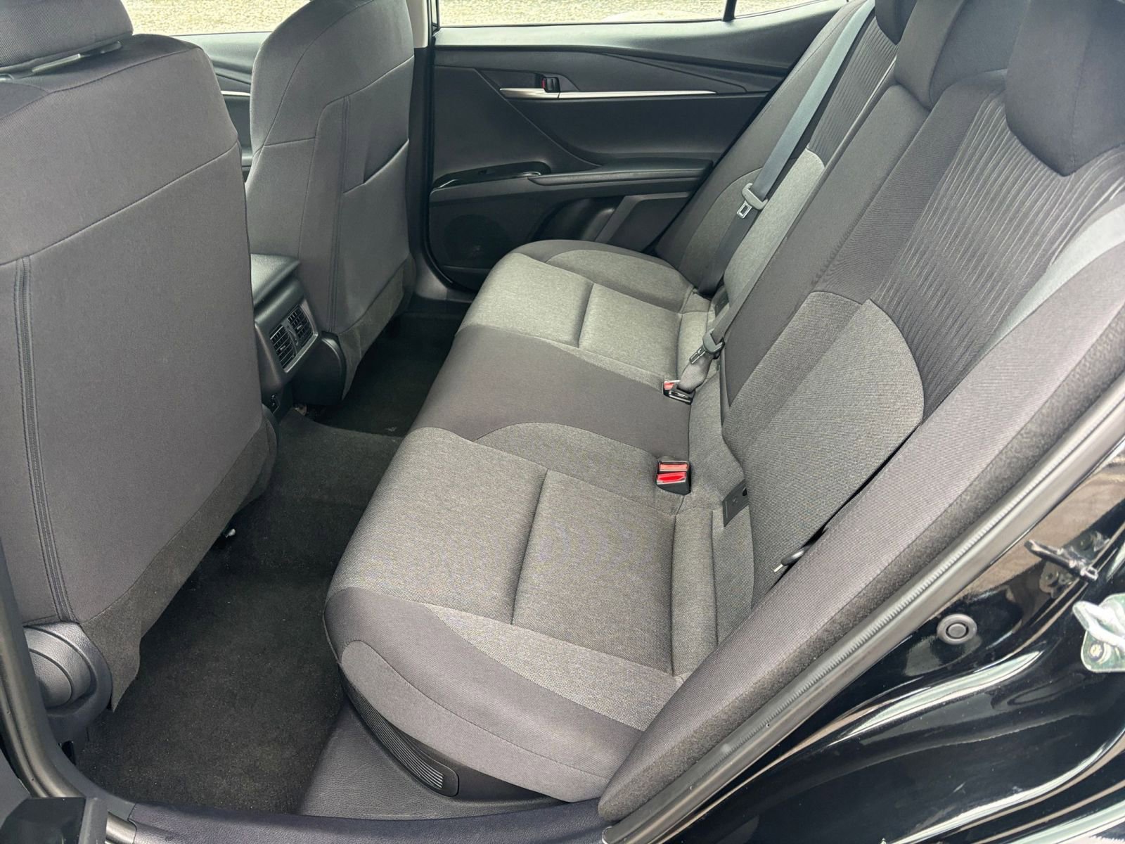 Used 2025 Toyota Camry LE image 22