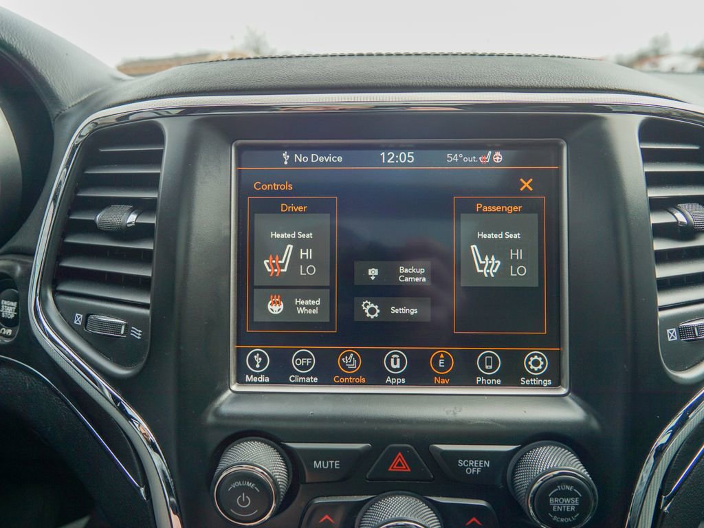 Used 2018 Jeep Grand Cherokee Limited image 28